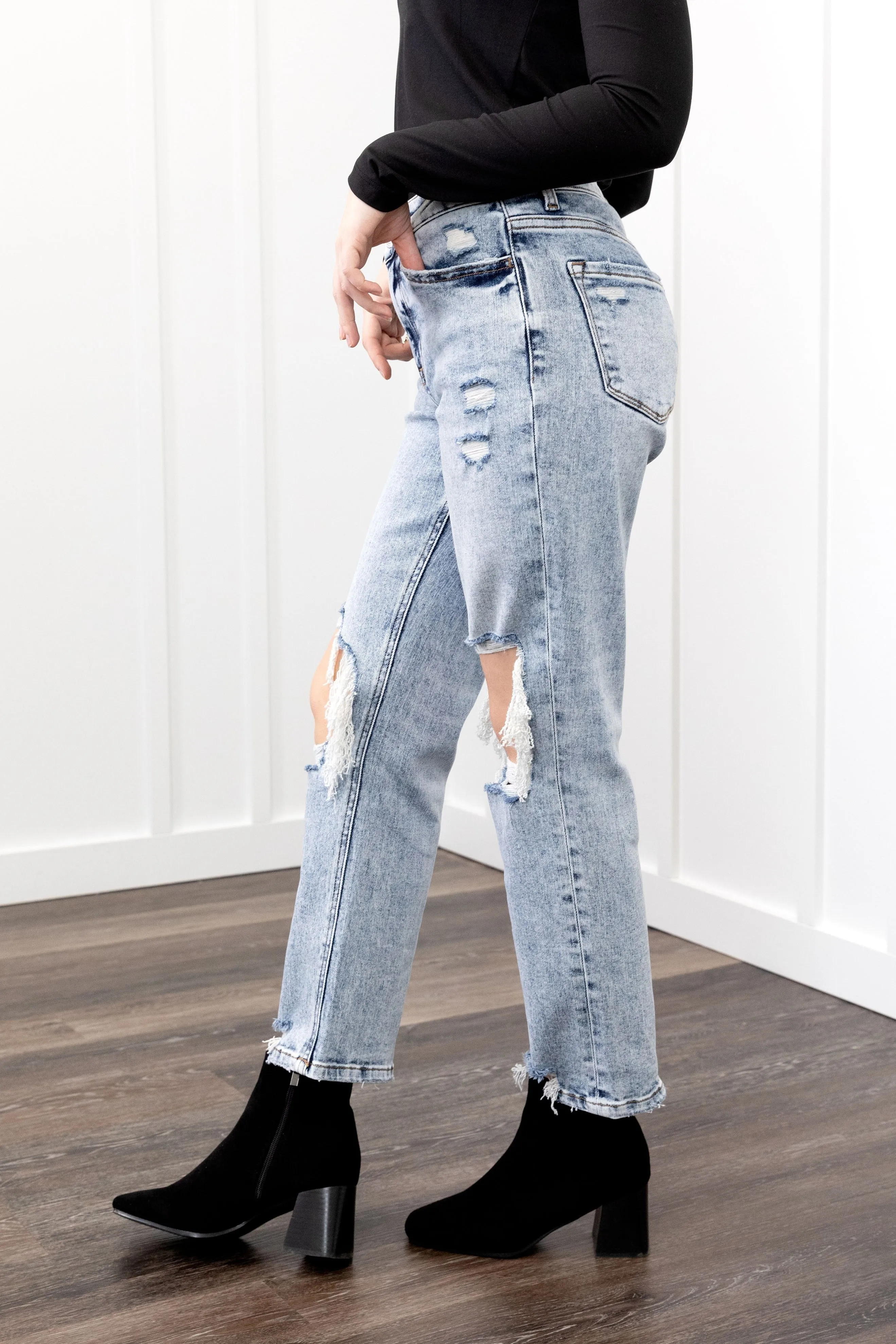 The Tegan from Lovervet:  High-Rise Cropped Straight Leg Denim
